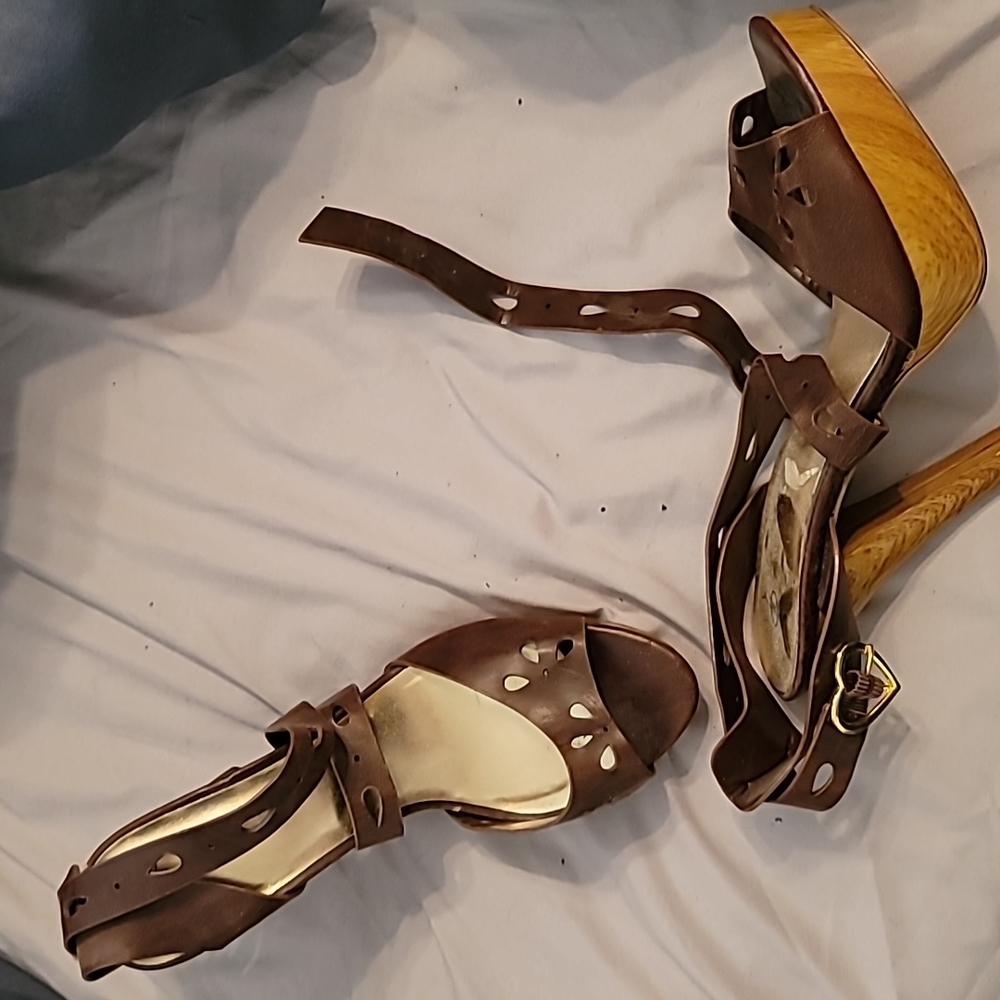 Brown hear heels